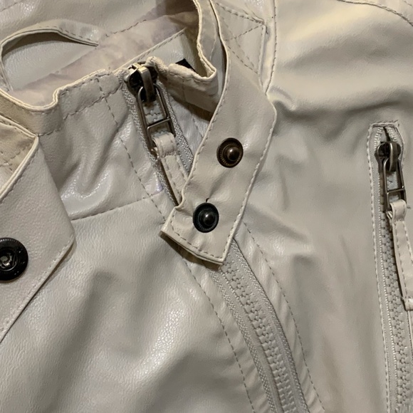 Last Kiss Tan Leather Jacket - Picture 4 of 8